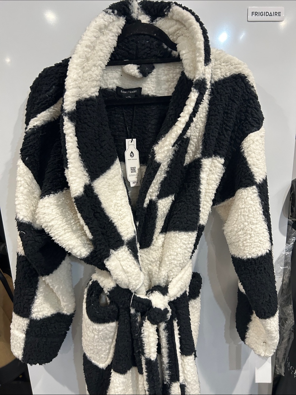 Sanctuary Black & White Plush Sherpa Robe long with tie